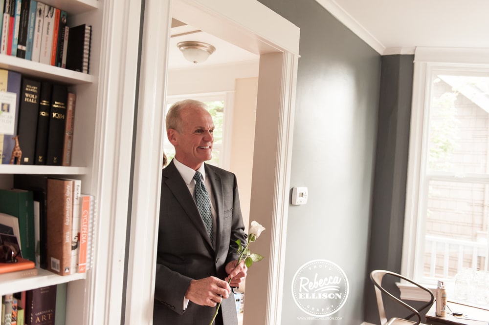 Dad gets ready for his daughter's wedding in Seattle photographed by Rebecca Ellison Photography
